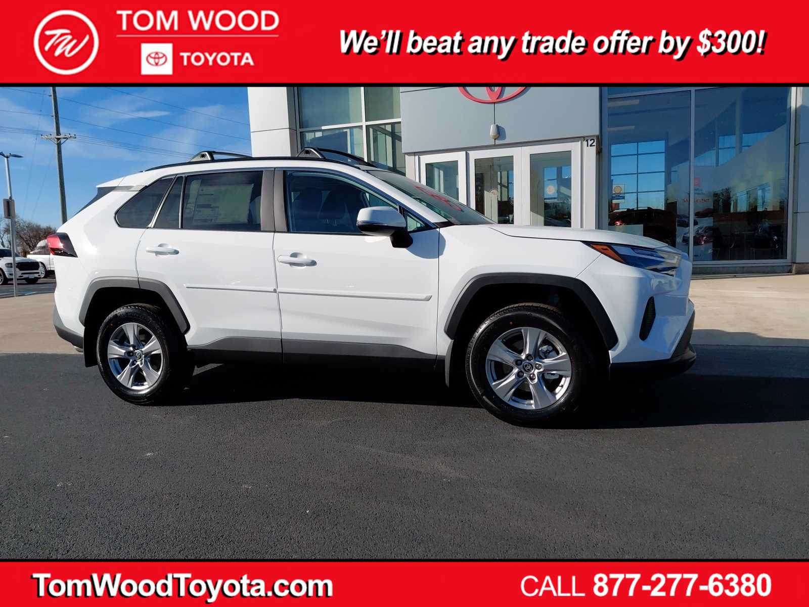 2025 Toyota RAV4 XLE's photo