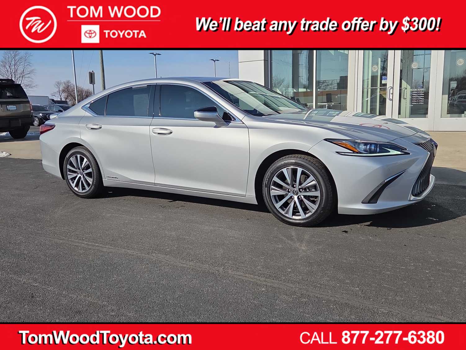 2021 Lexus ES Hybrid 300h's photo