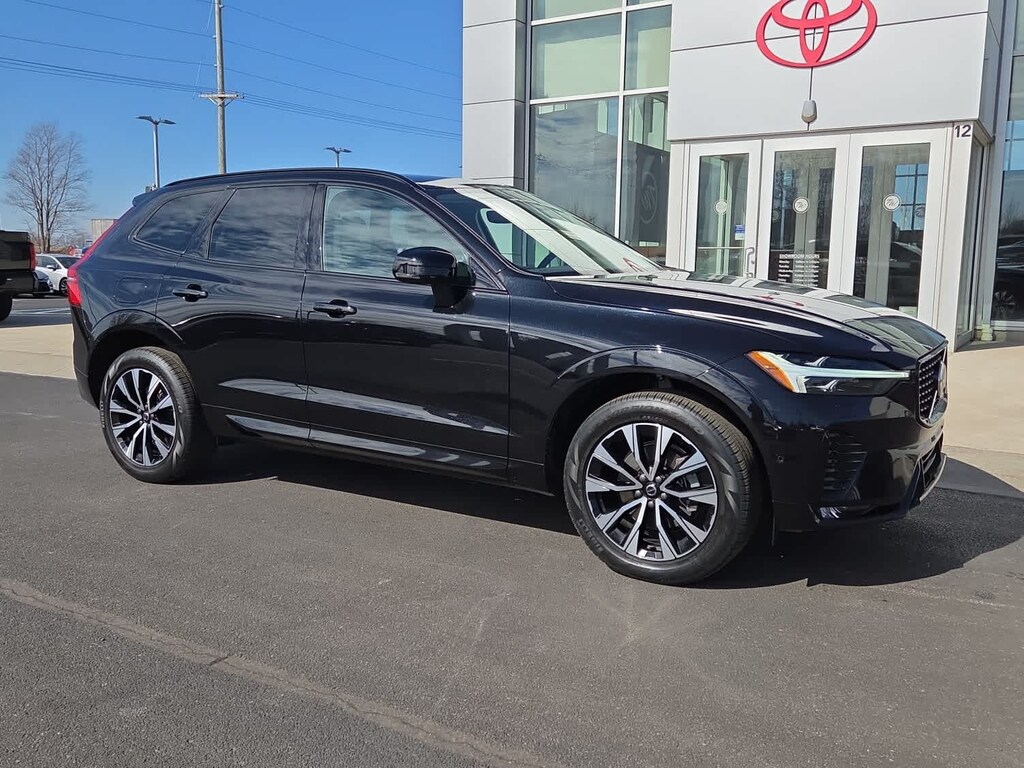Used 2023 Volvo XC60 B5 AWD Plus Dark SUV