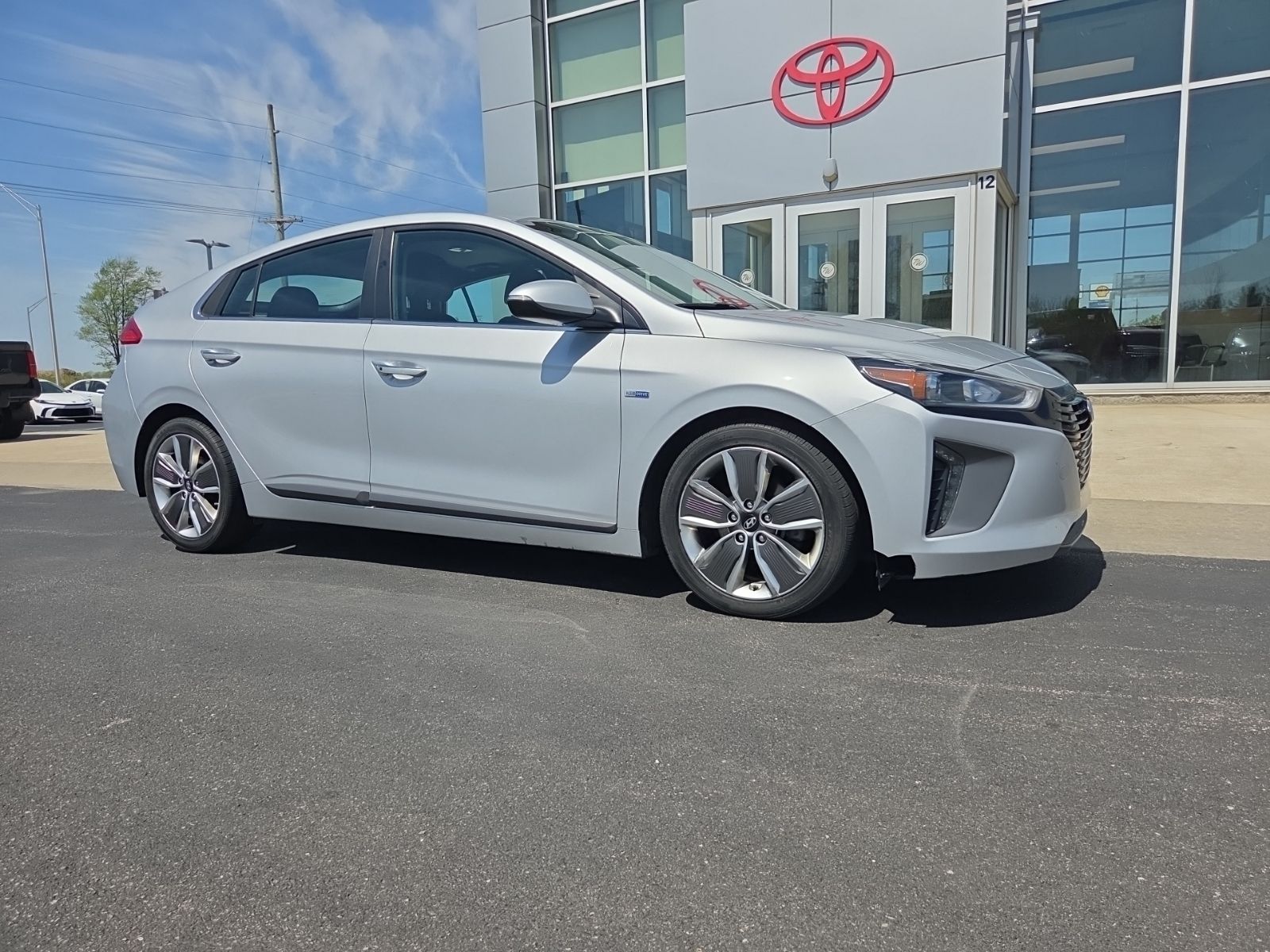 Used 2017 Hyundai Ioniq Limited with VIN KMHC85LC0HU049028 for sale in Whitestown, IN