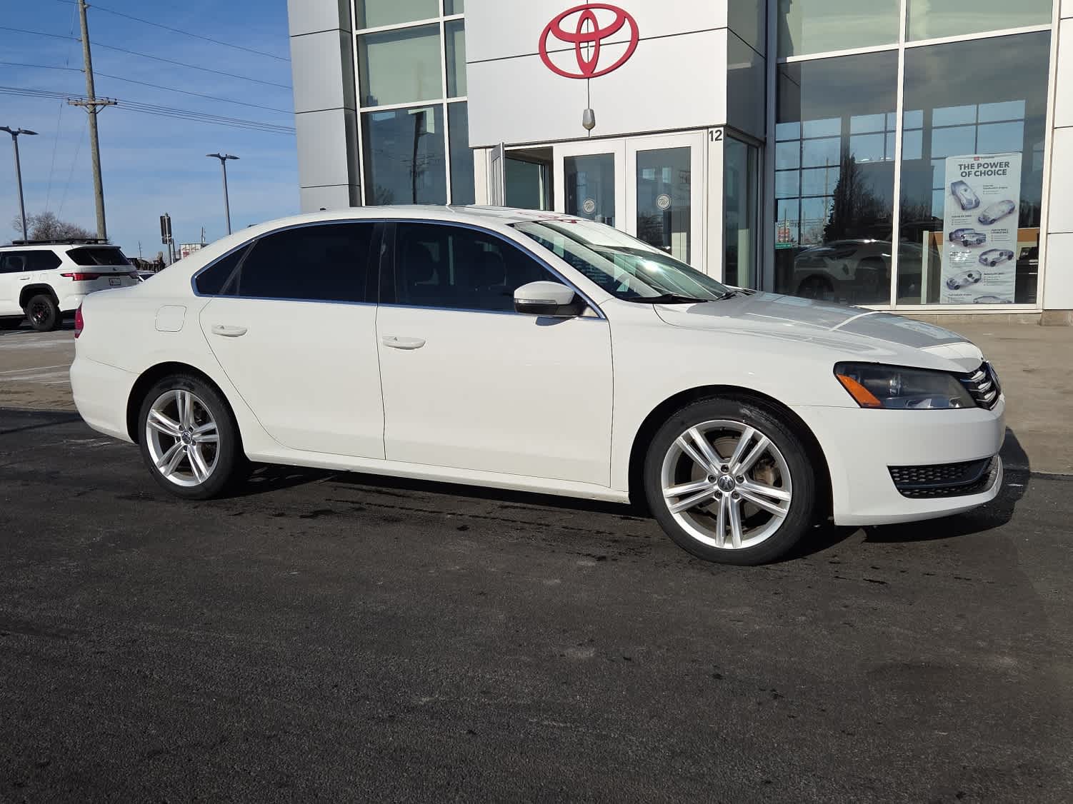 Used 2015 Volkswagen Passat SE with VIN 1VWBV7A39FC030646 for sale in Whitestown, IN