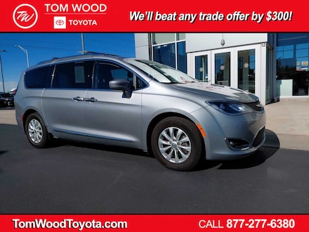 2018 Chrysler Pacifica Touring L Plus Van