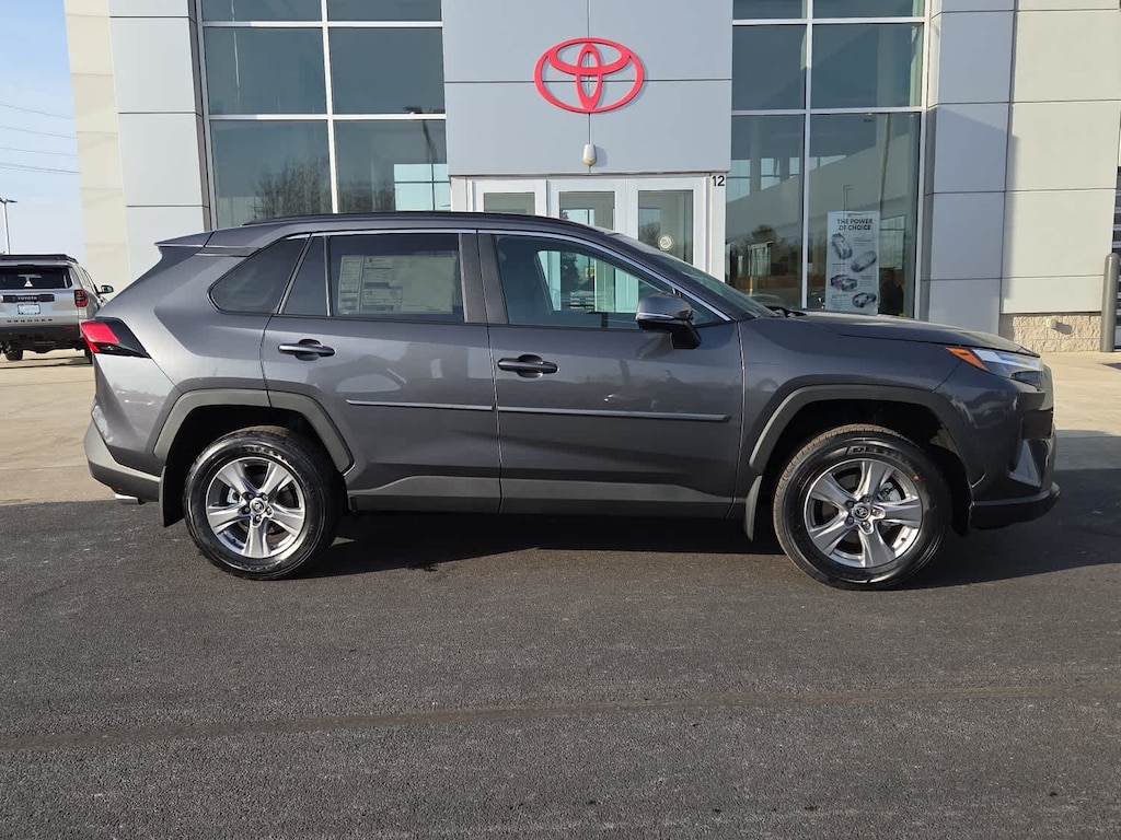 New 2025 Toyota RAV4 XLE XLE AWD SUV
