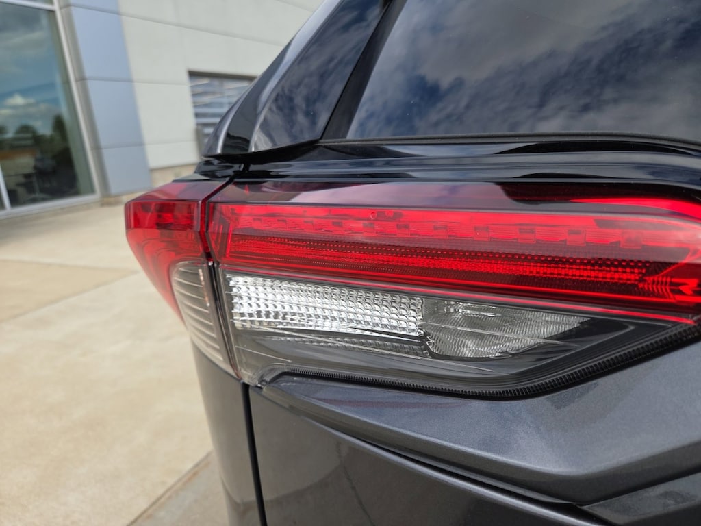 New 2025 Toyota RAV4 Hybrid XLE XLE AWD SUV