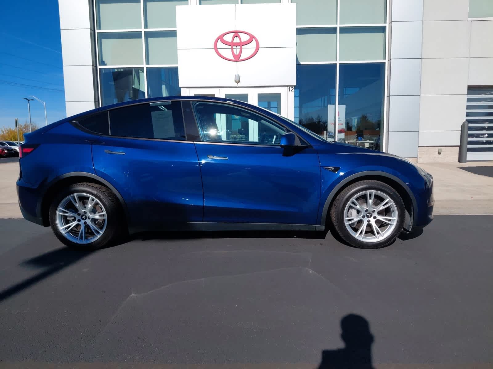 2021 Tesla Model Y Long Range photo 3