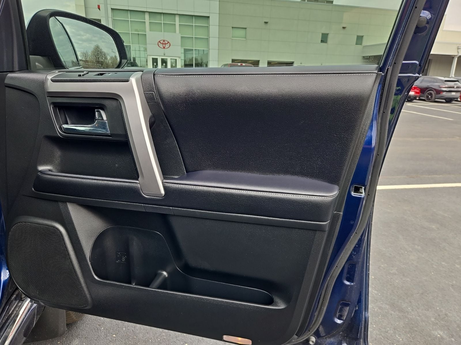 2022 Toyota 4Runner Limited - Photo 28