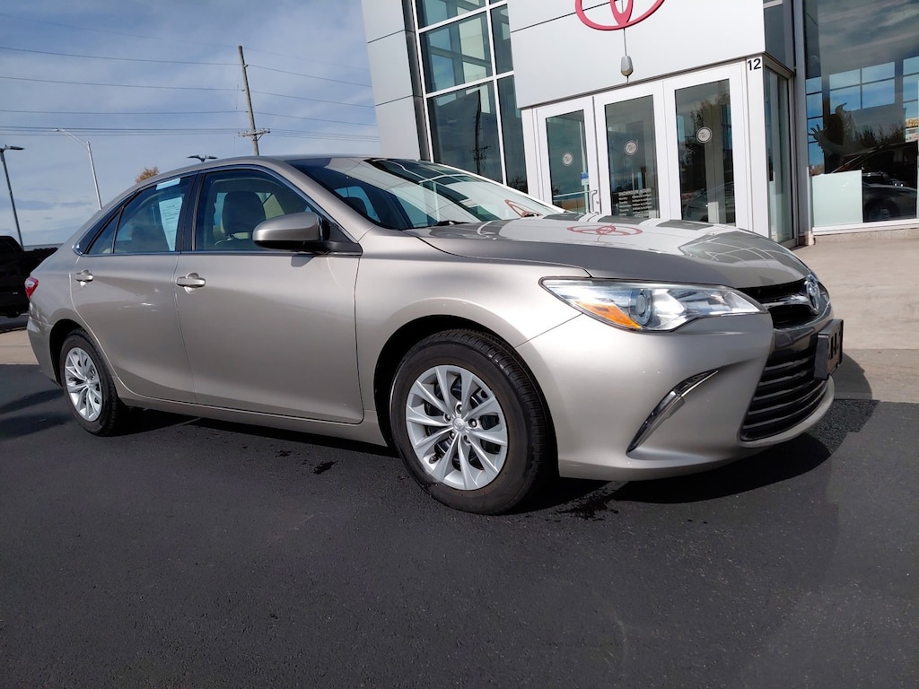 Used 2015 Toyota Camry LE Sedan