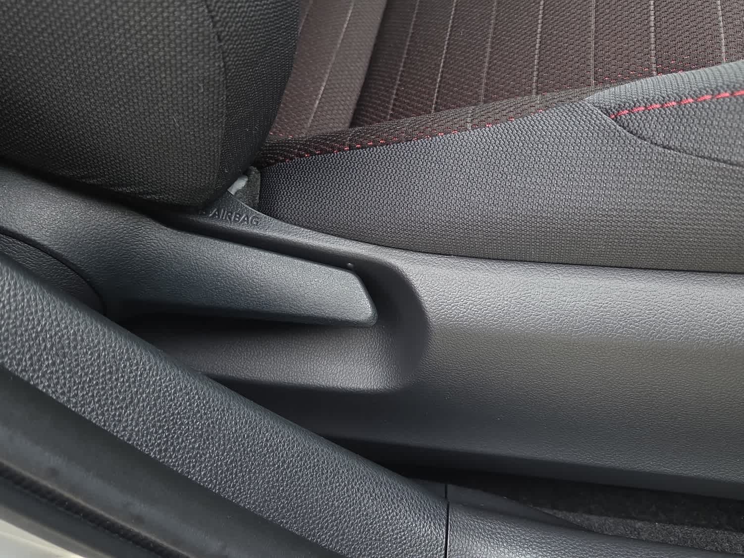 2026 Toyota Corolla SE - Photo 18