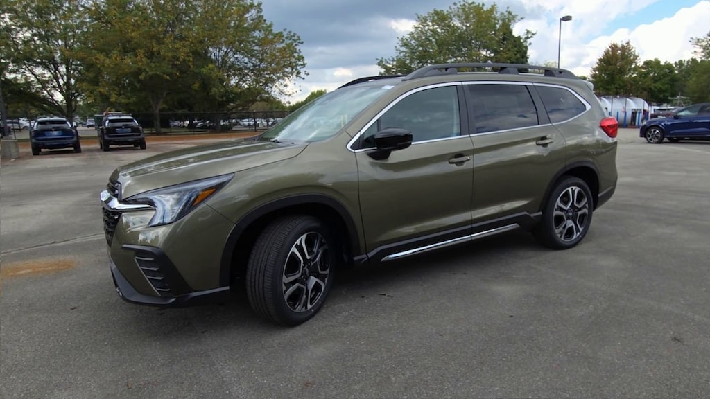 New 2025 Subaru Ascent Limited SUV