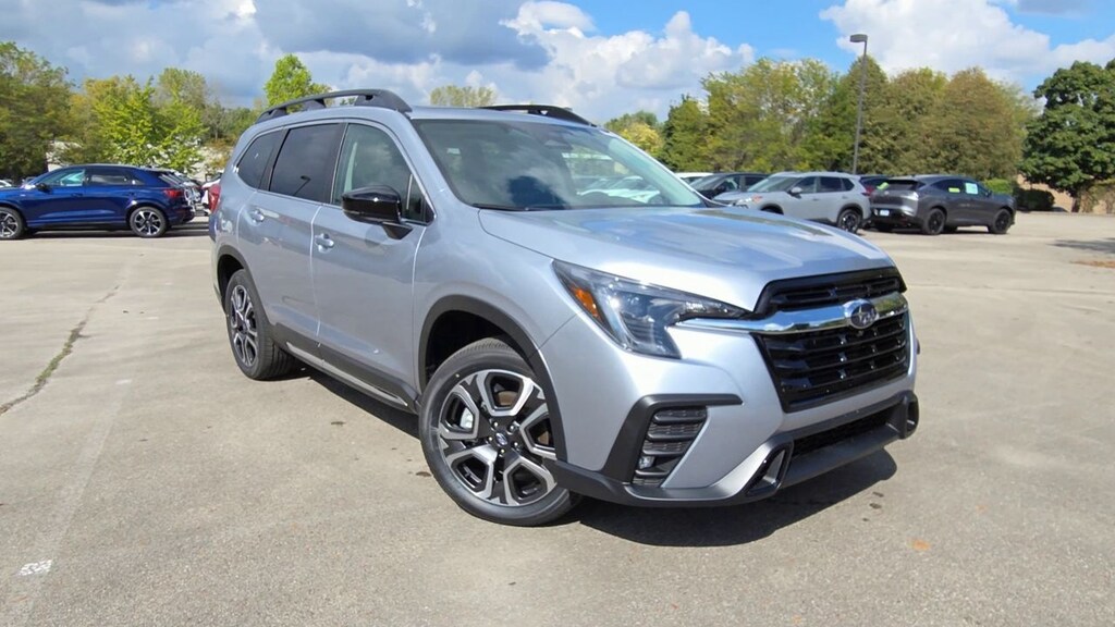 New 2025 Subaru Ascent Limited SUV
