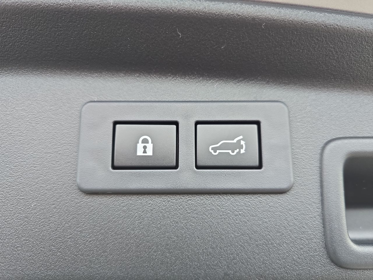2026 Subaru Outback Limited - Photo 25