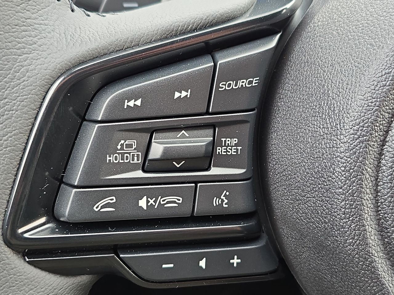 2026 Subaru Outback Limited - Photo 33