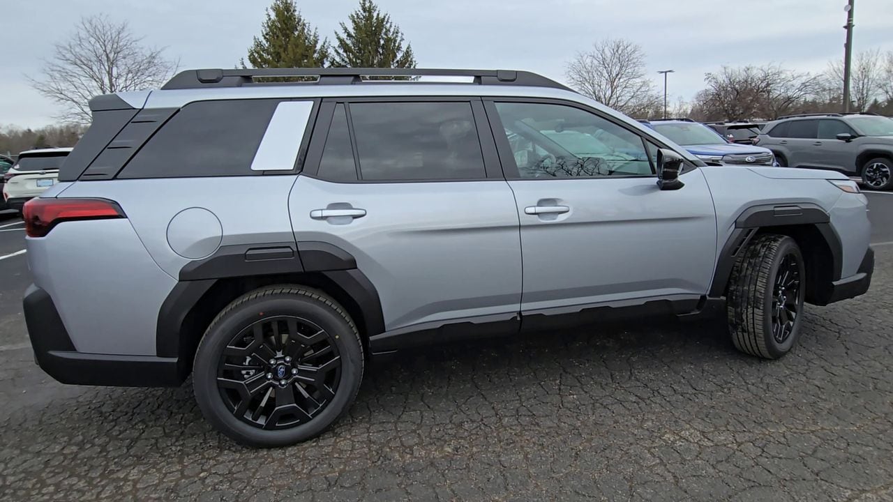 2026 Subaru Outback Limited - Photo 9
