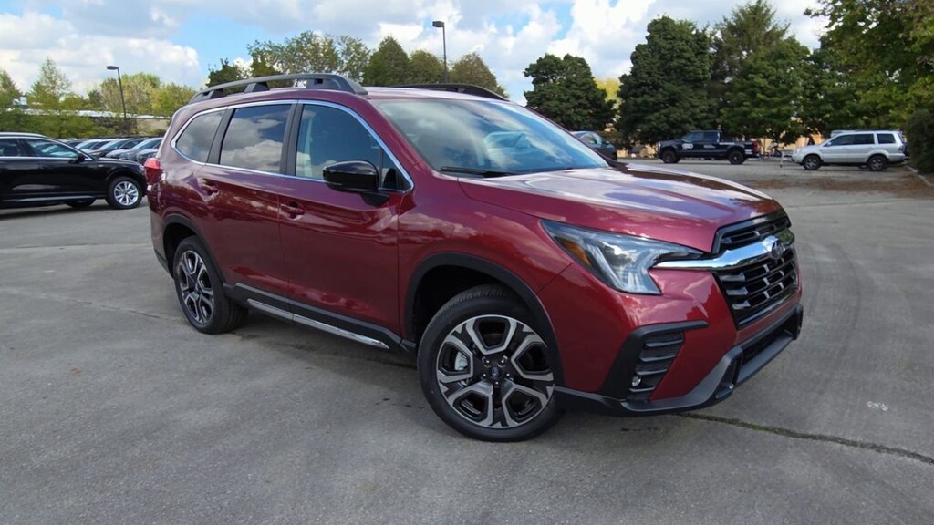 New 2025 Subaru Ascent Limited SUV