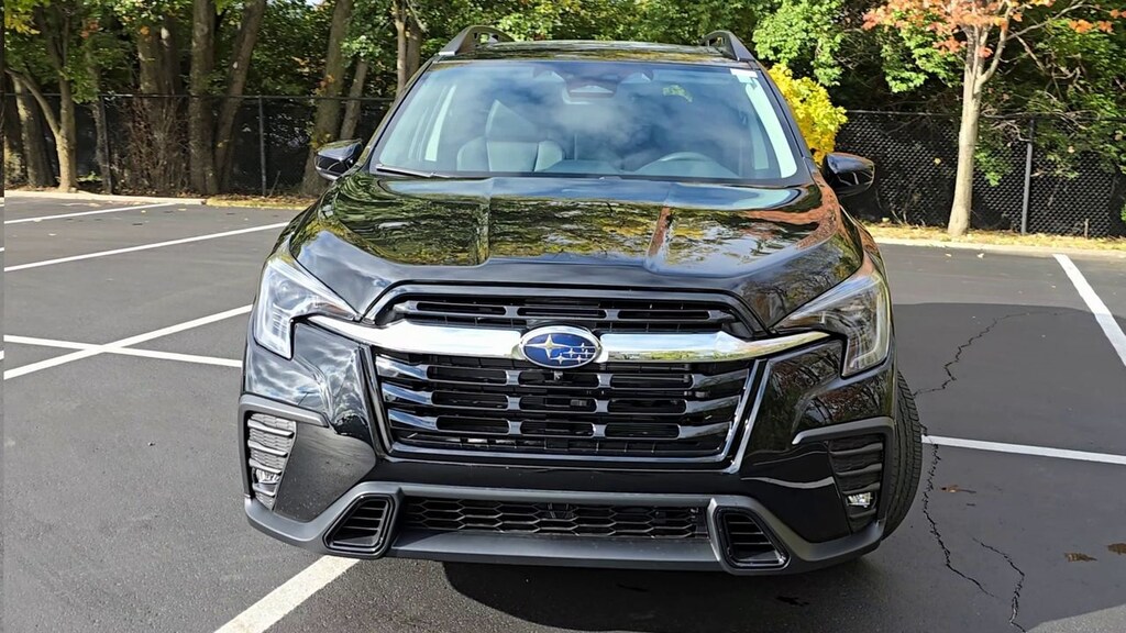 New 2025 Subaru Ascent Limited SUV