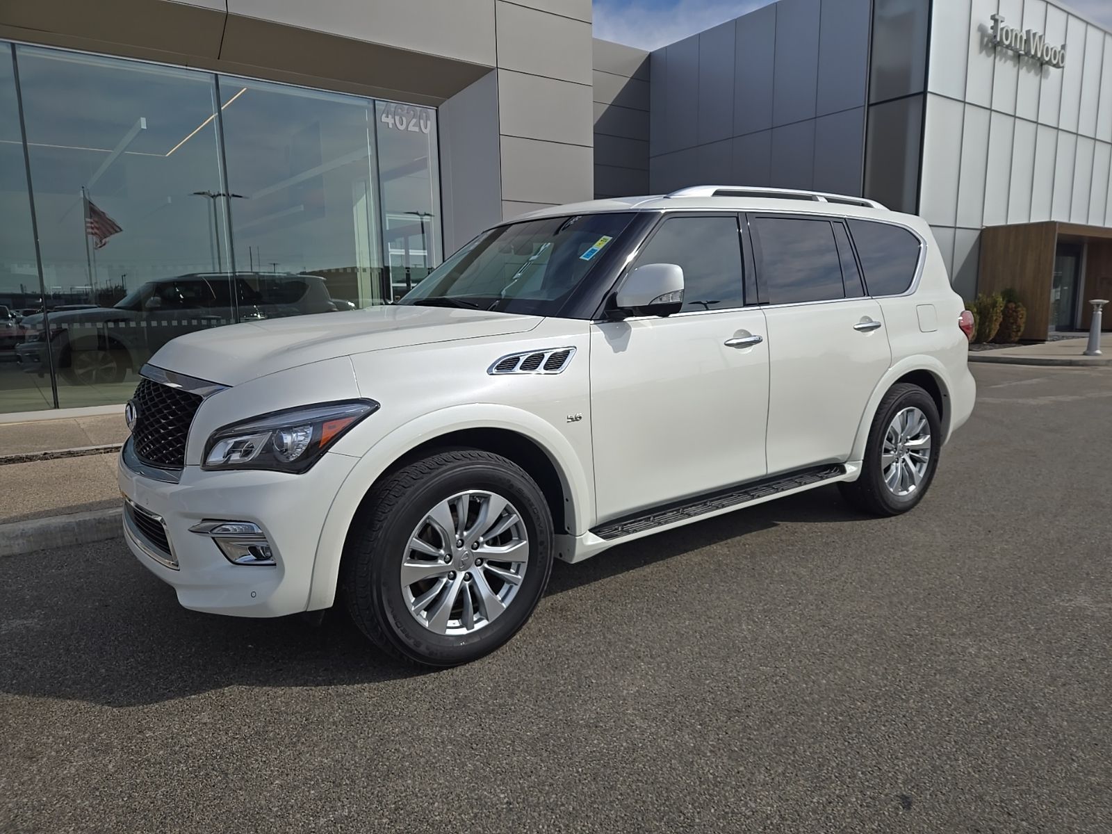 2017 INFINITI QX80 Base