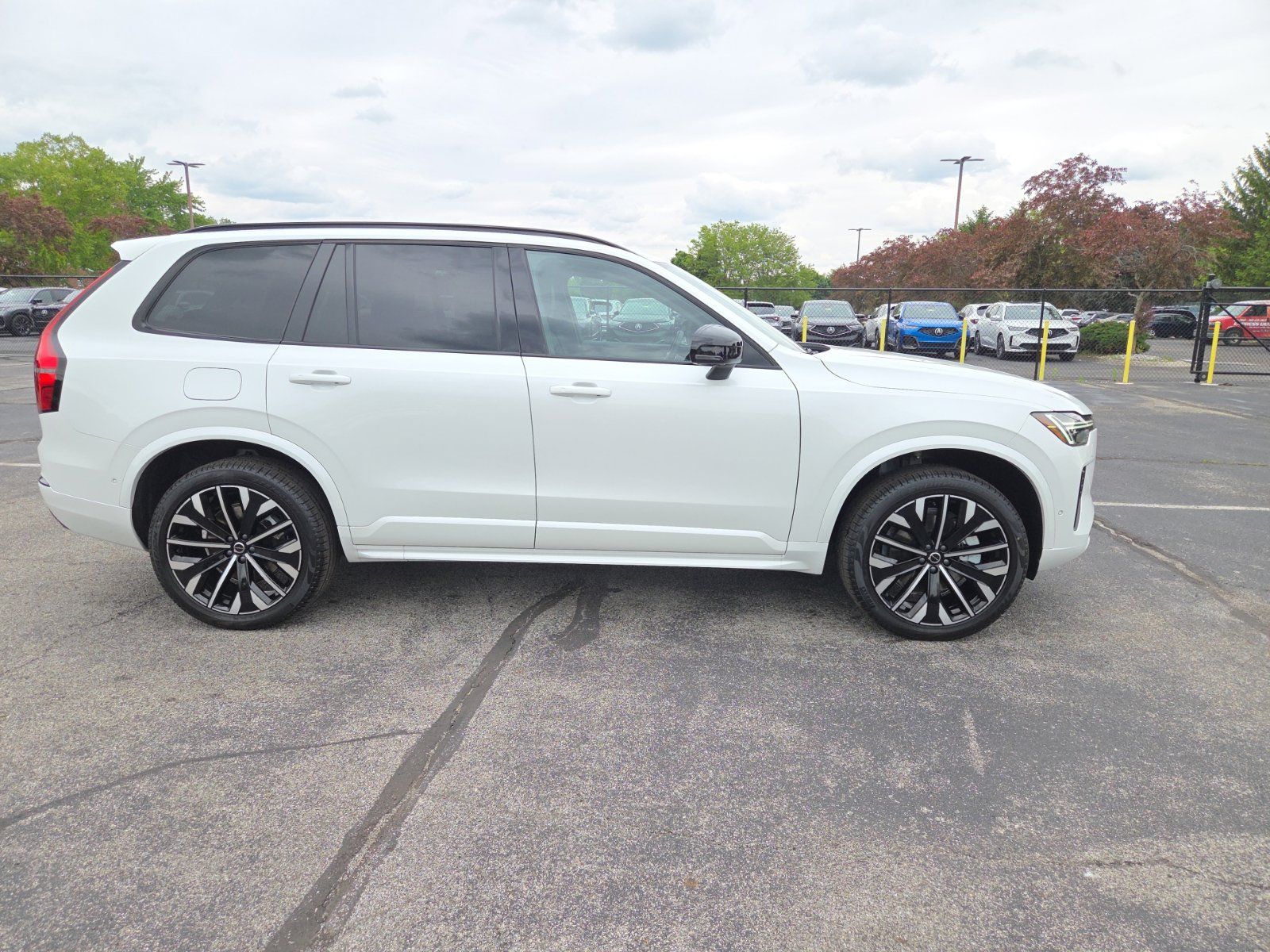 2026 Volvo XC90 Ultra - Photo 6