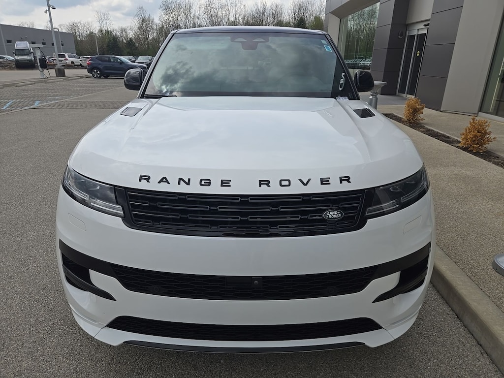 Used 2024 Land Rover Range Rover Sport Dynamic SE SUV