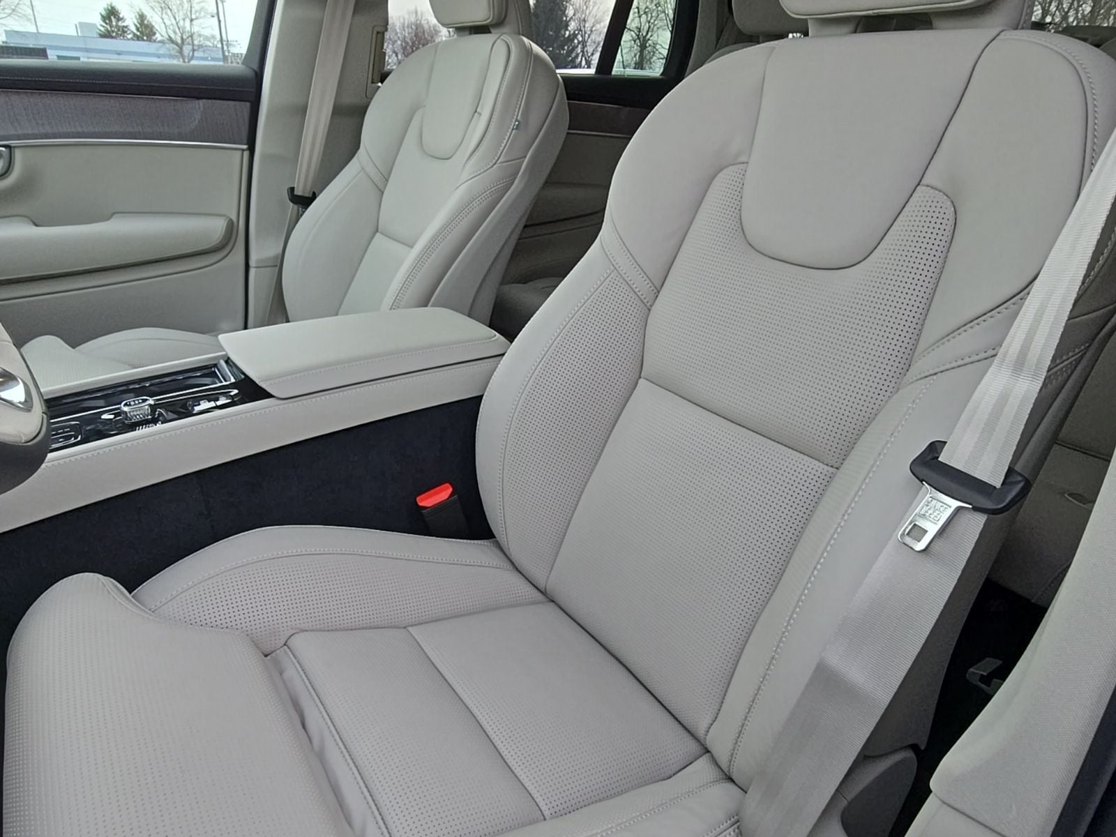 2026 Volvo XC90 Ultra - Photo 17