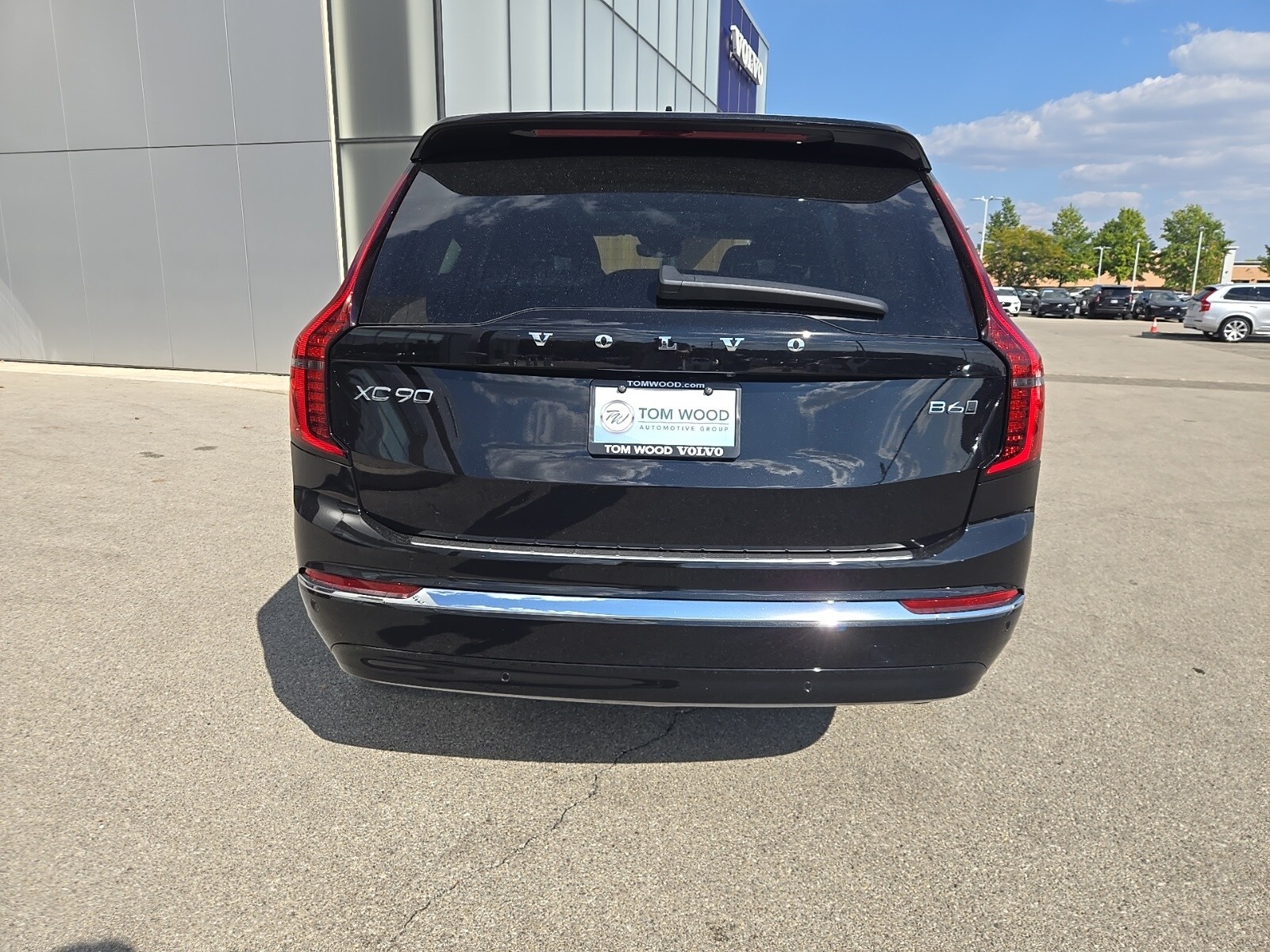 2026 Volvo XC90 Plus photo 4