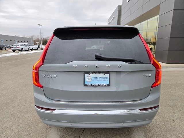 2025 Volvo XC90 T8 Plus photo 4