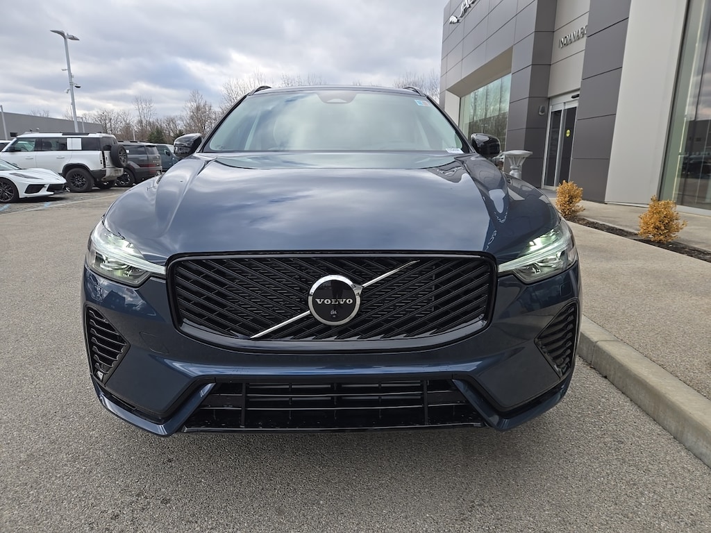 New 2026 Volvo XC60 plug-in hybrid T8 Ultra SUV