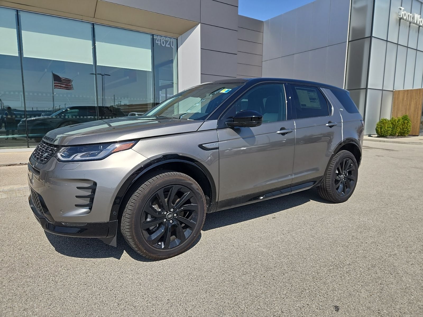 2025 Land Rover Discovery Sport Dynamic SE