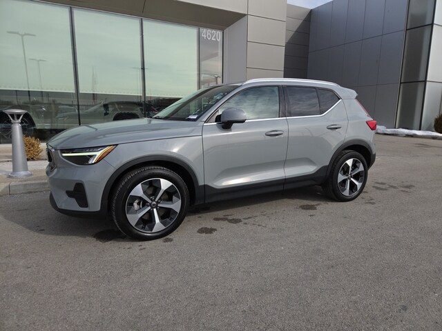 pre-owned 2024 Volvo XC40 B5 Core SUV for sale in Indianapolis, IN