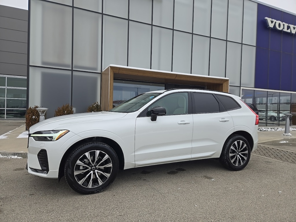 Used 2025 Volvo XC60 B5 Core SUV