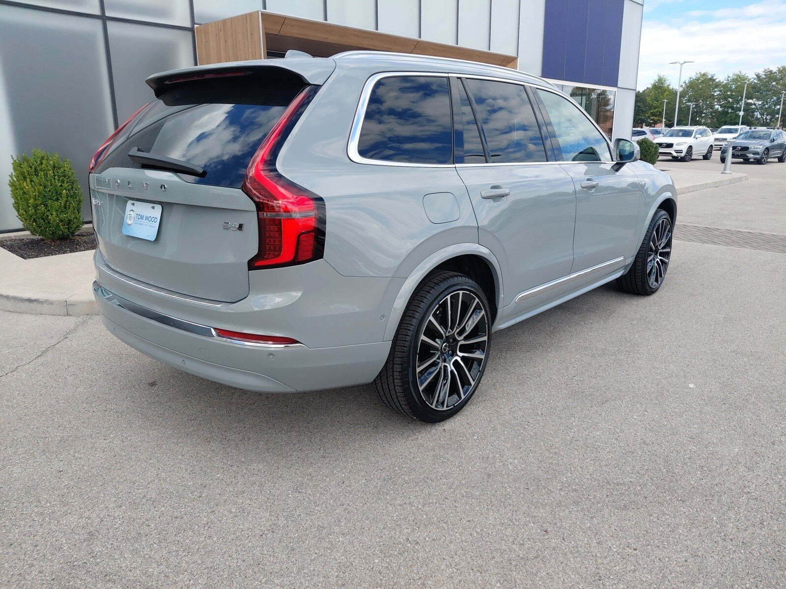 2026 Volvo XC90 photo 2