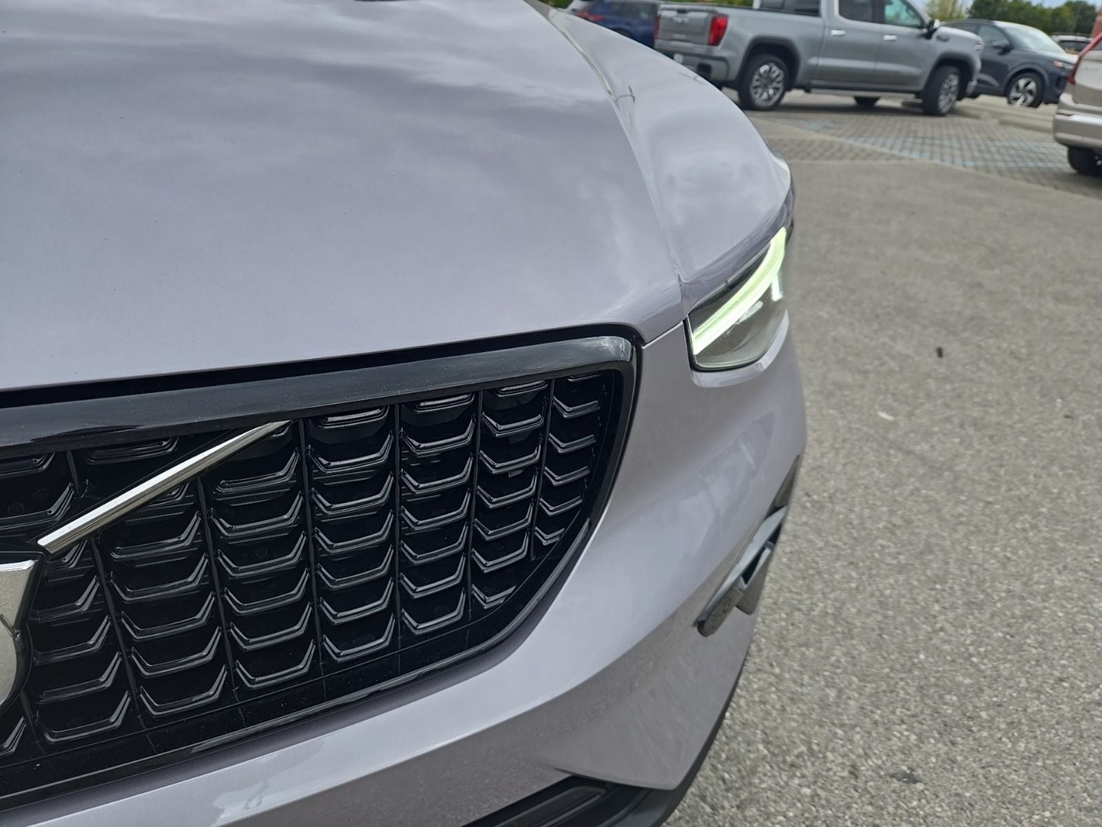 2026 Volvo XC40 Plus - Photo 12