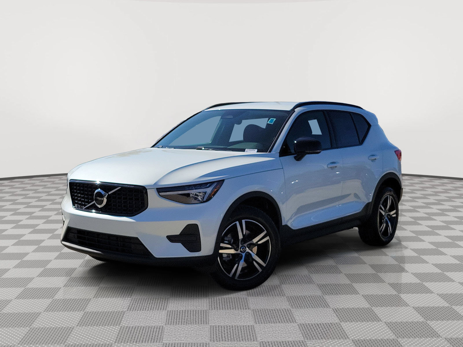 2026 Volvo XC40