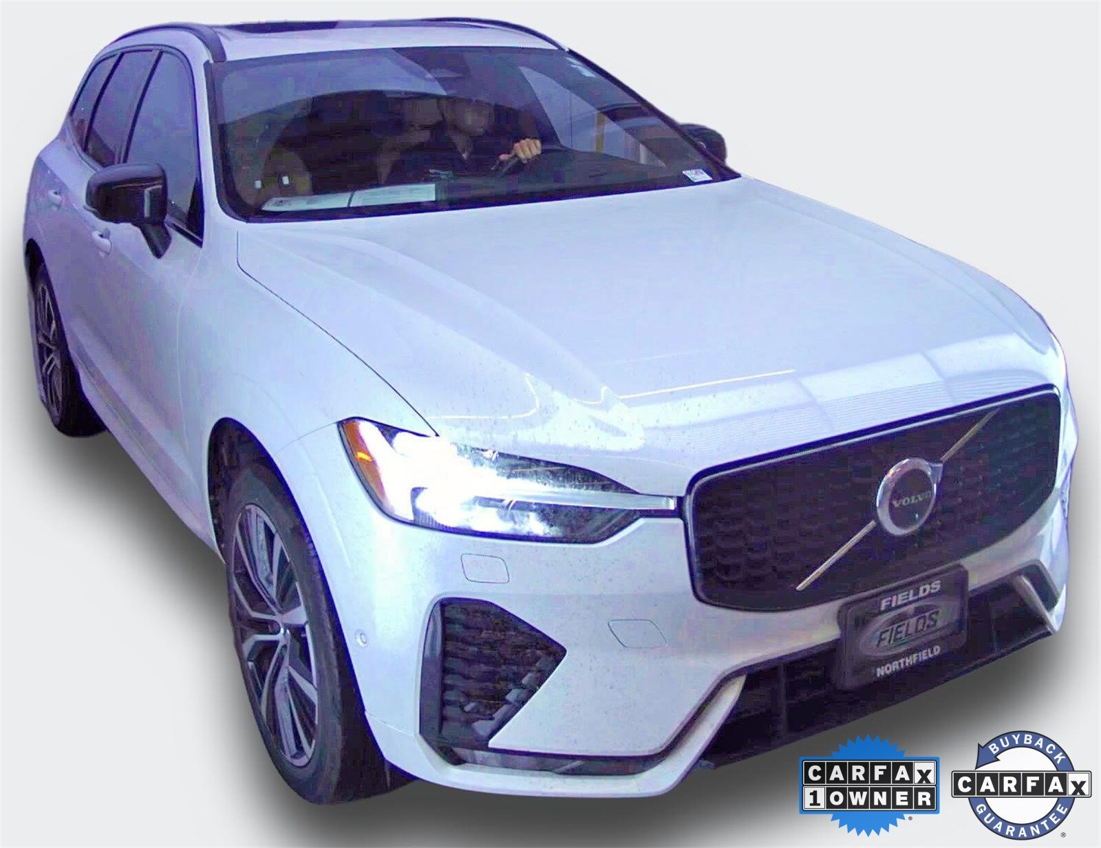 2023 Volvo XC60 B5 Ultimate photo 4