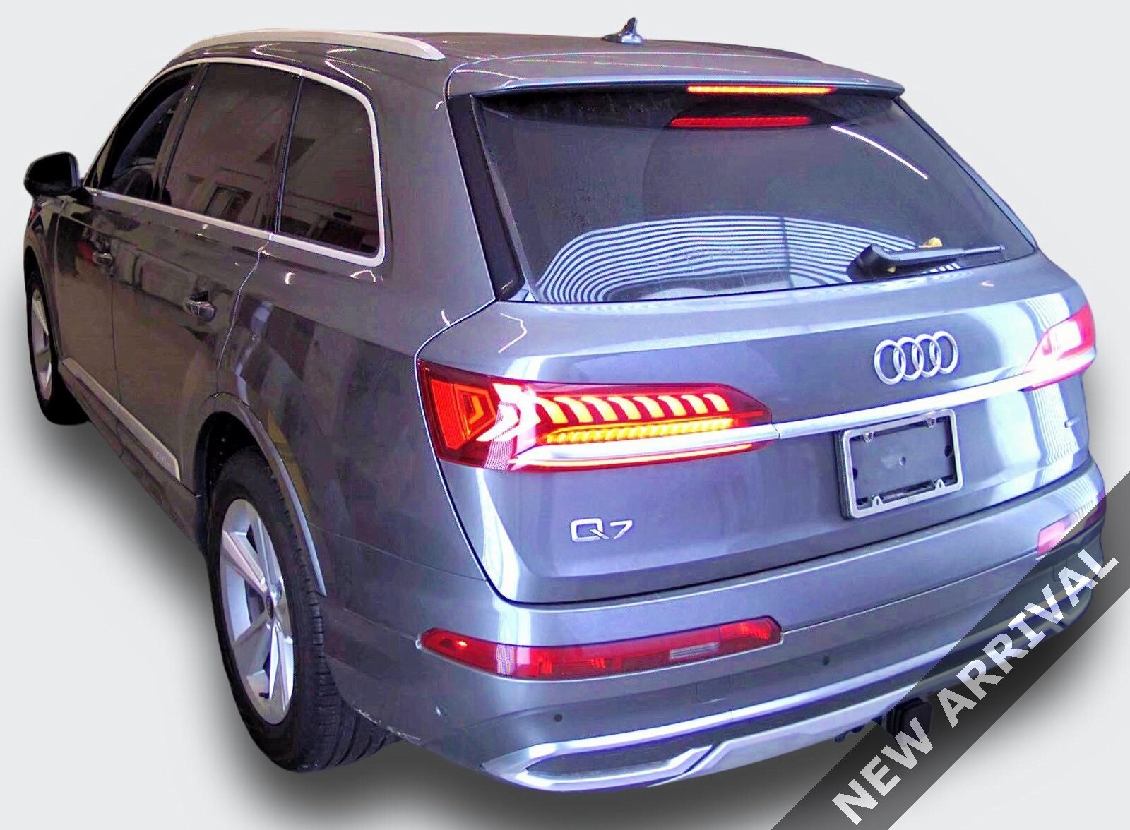 2021 Audi Q7 45 Premium Plus photo 3