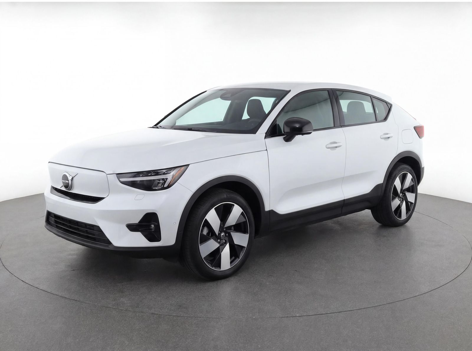 2023 Volvo C40 P8 Recharge Ultimate AWD's photo