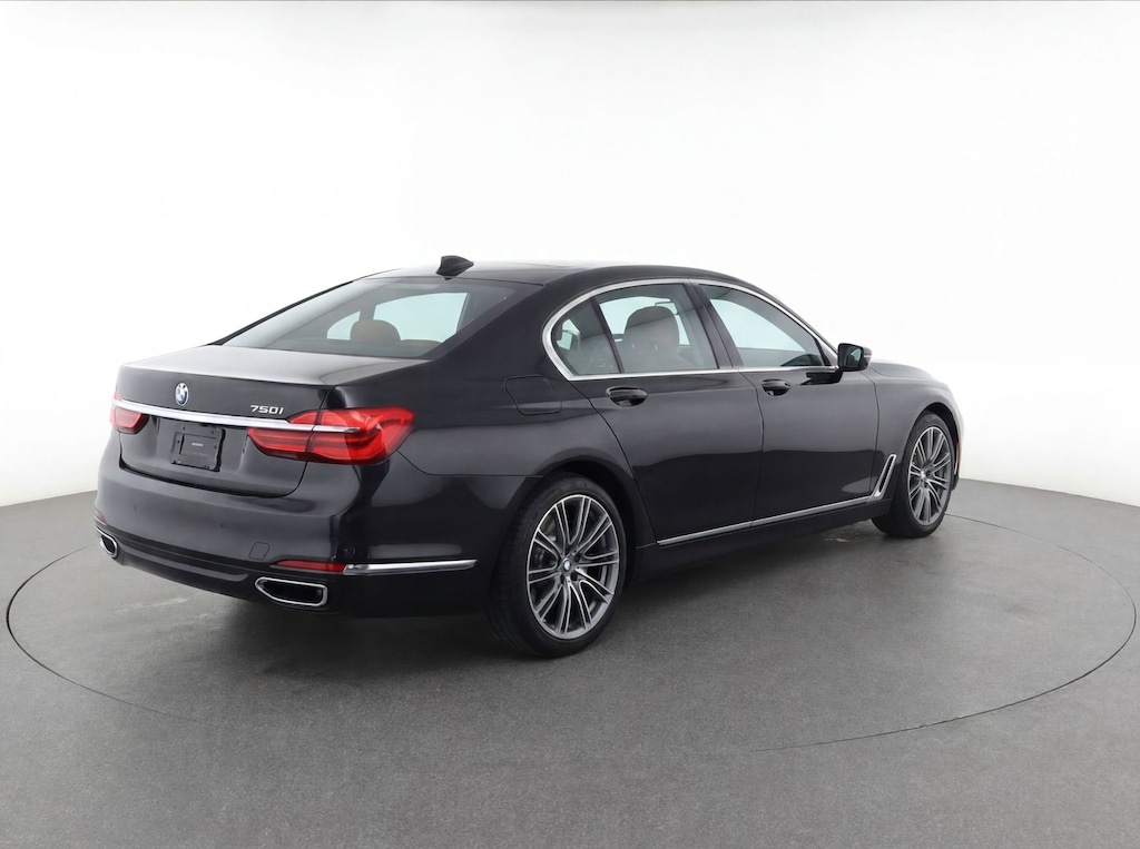 Used 2018 BMW 7 Series 750i xDrive Sedan