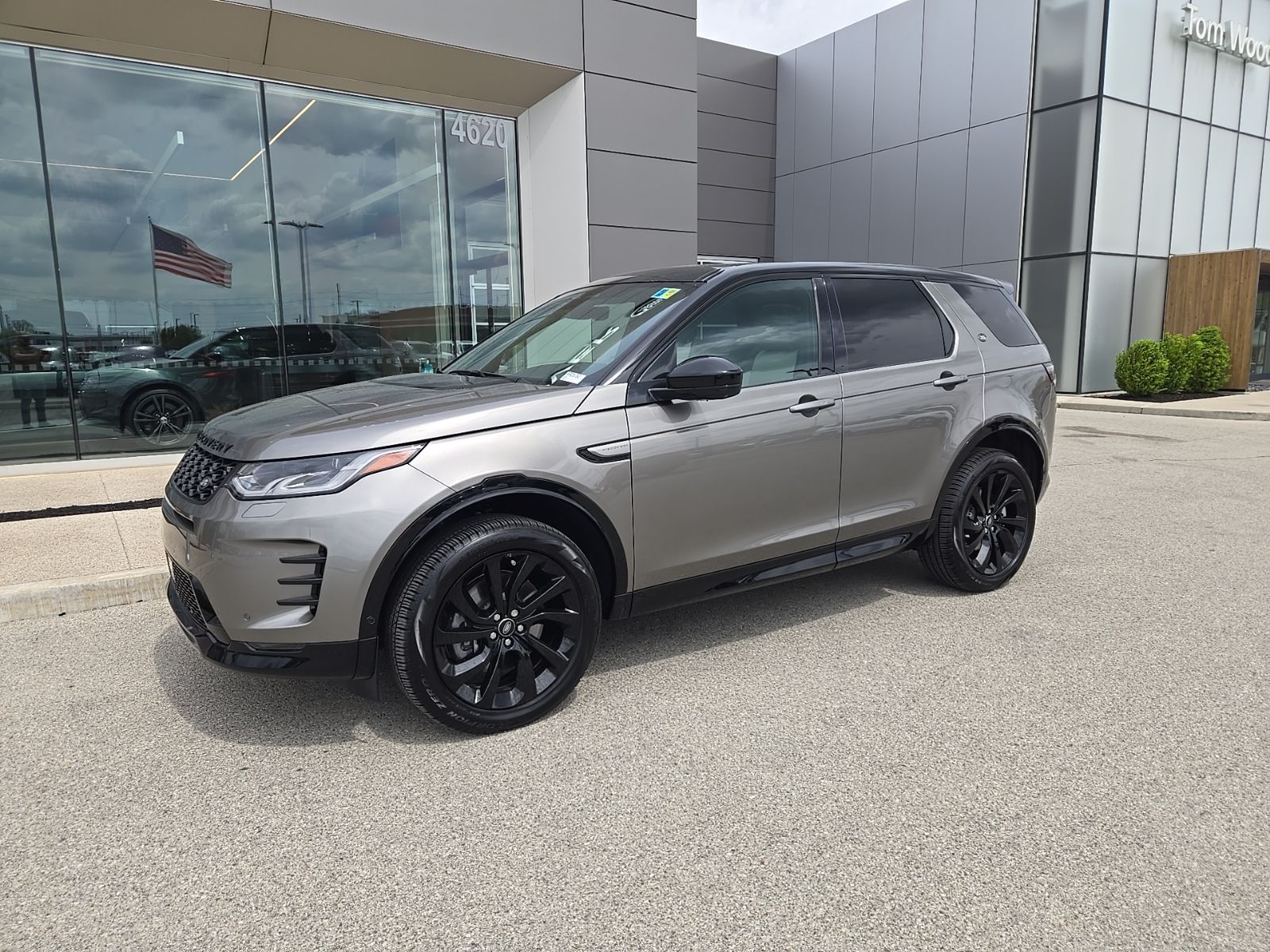 2025 Land Rover Discovery Sport
