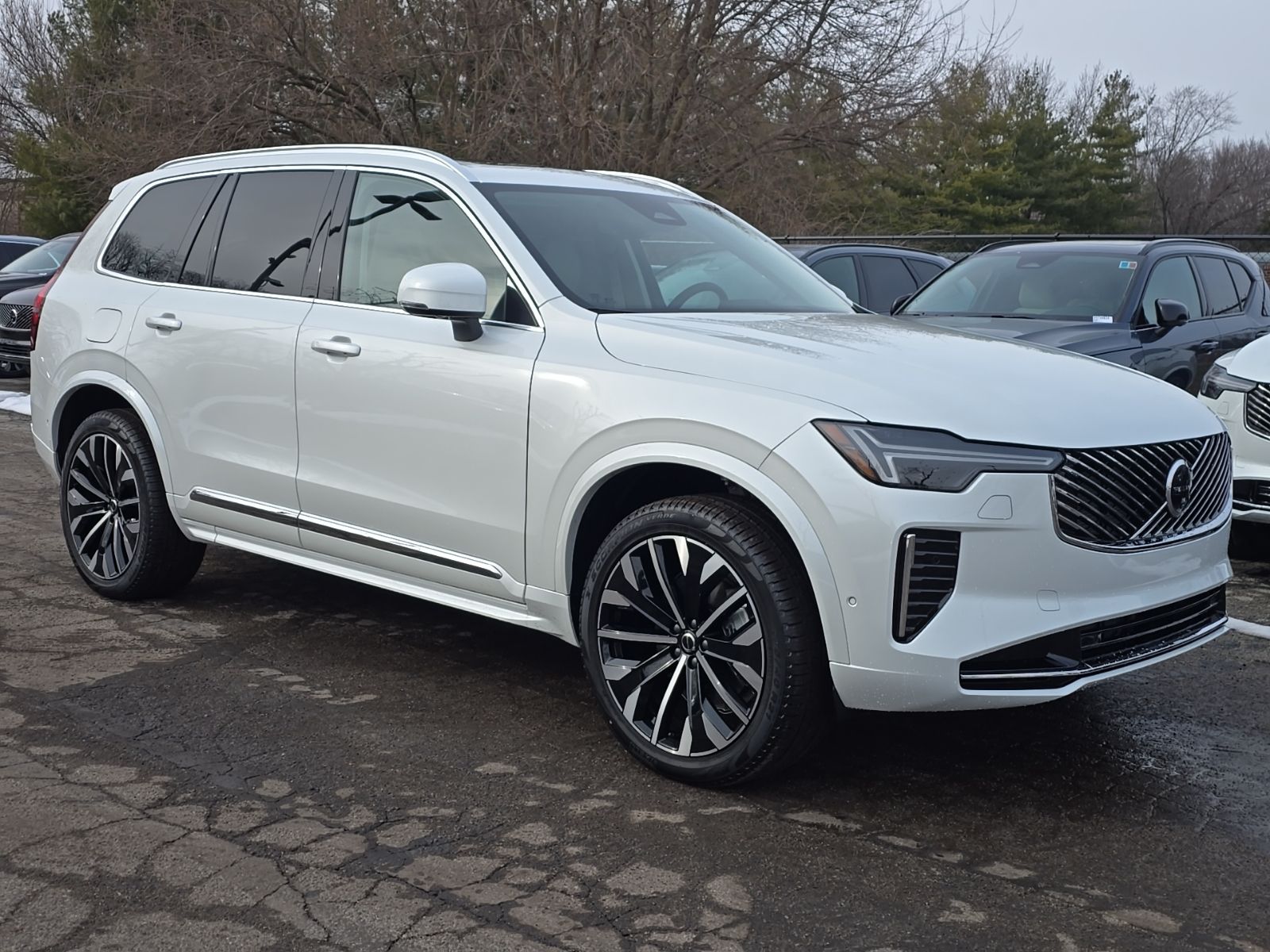 2026 Volvo XC90 Ultra - Photo 8