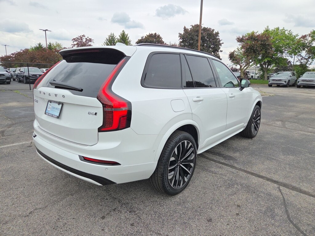 New 2026 Volvo XC90 B6 Ultra Dark Theme 7-Seater SUV