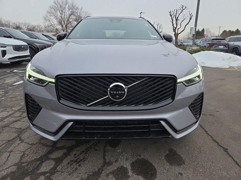 New 2026 Volvo XC60 B5 Plus SUV