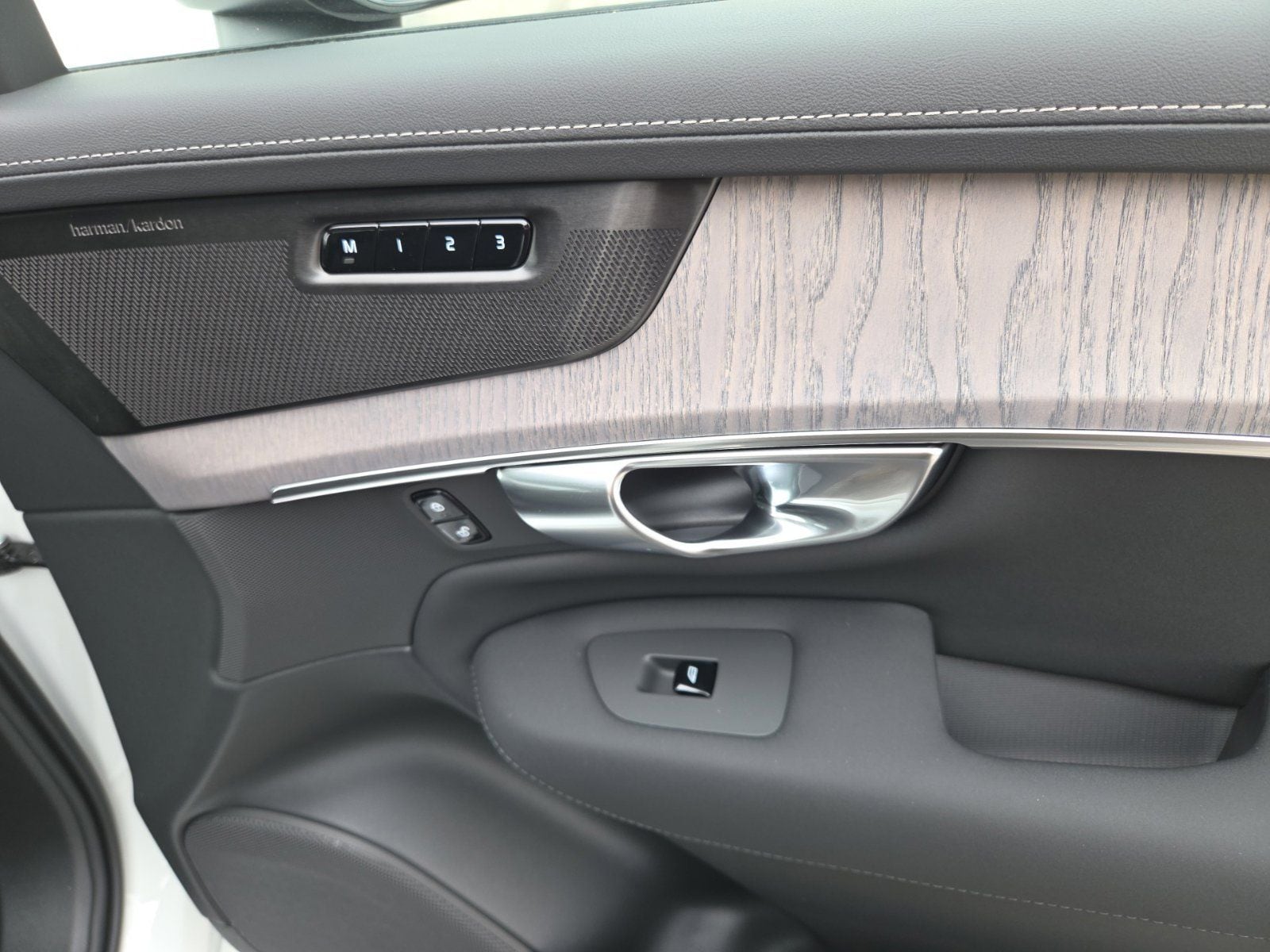 2026 Volvo XC90 Ultra - Photo 26