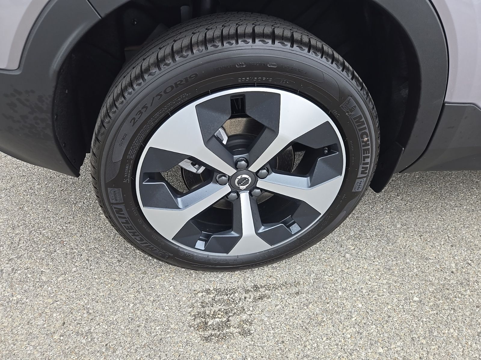 2026 Volvo XC40 Plus - Photo 20