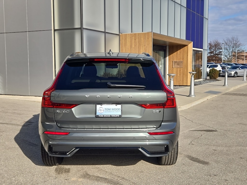 New 2026 Volvo XC60 B5 Plus SUV