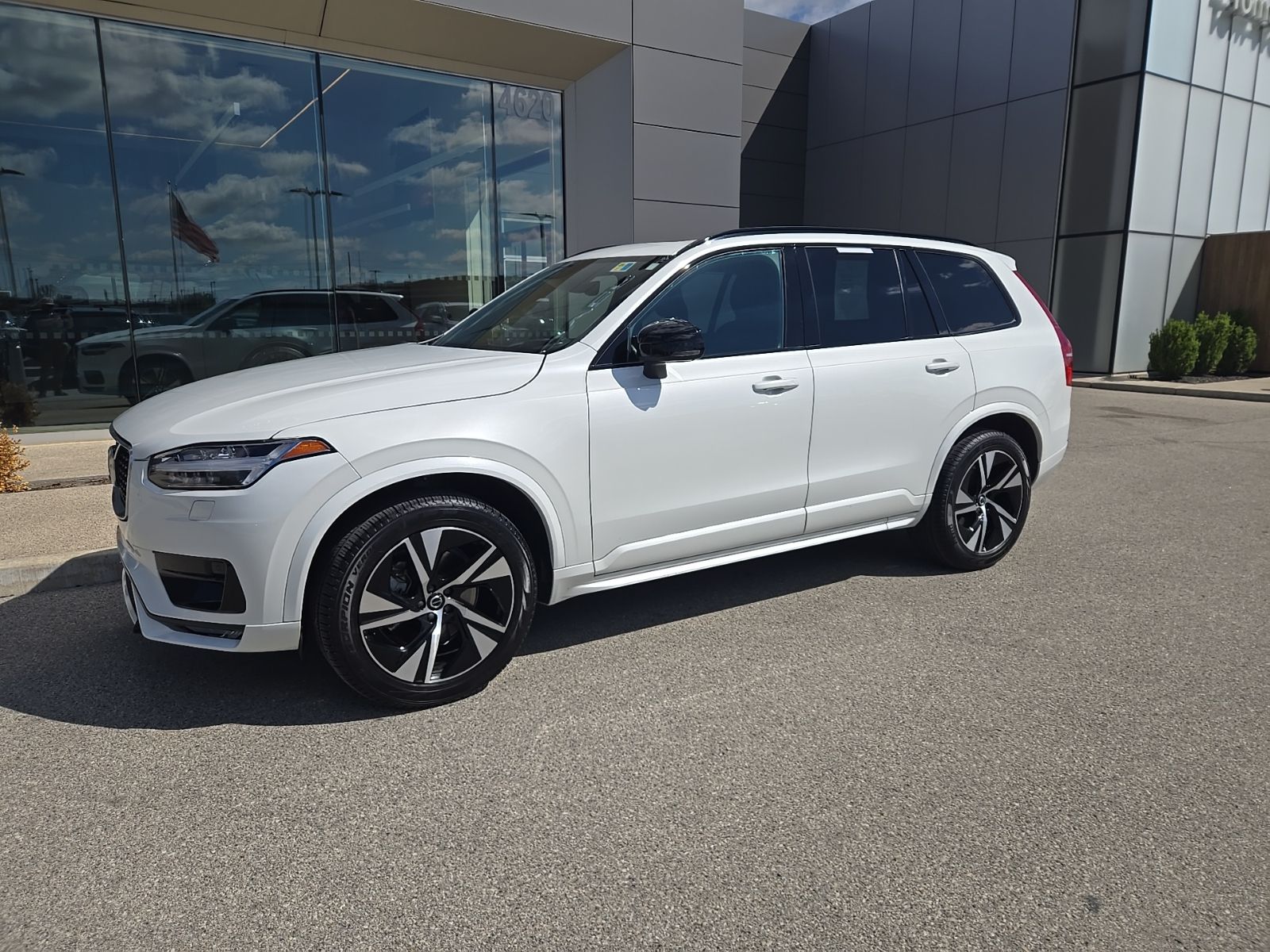2020 Volvo XC90 R-Design