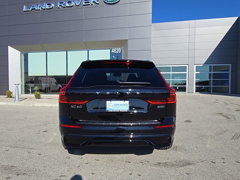 New 2026 Volvo XC60 B5 Plus SUV