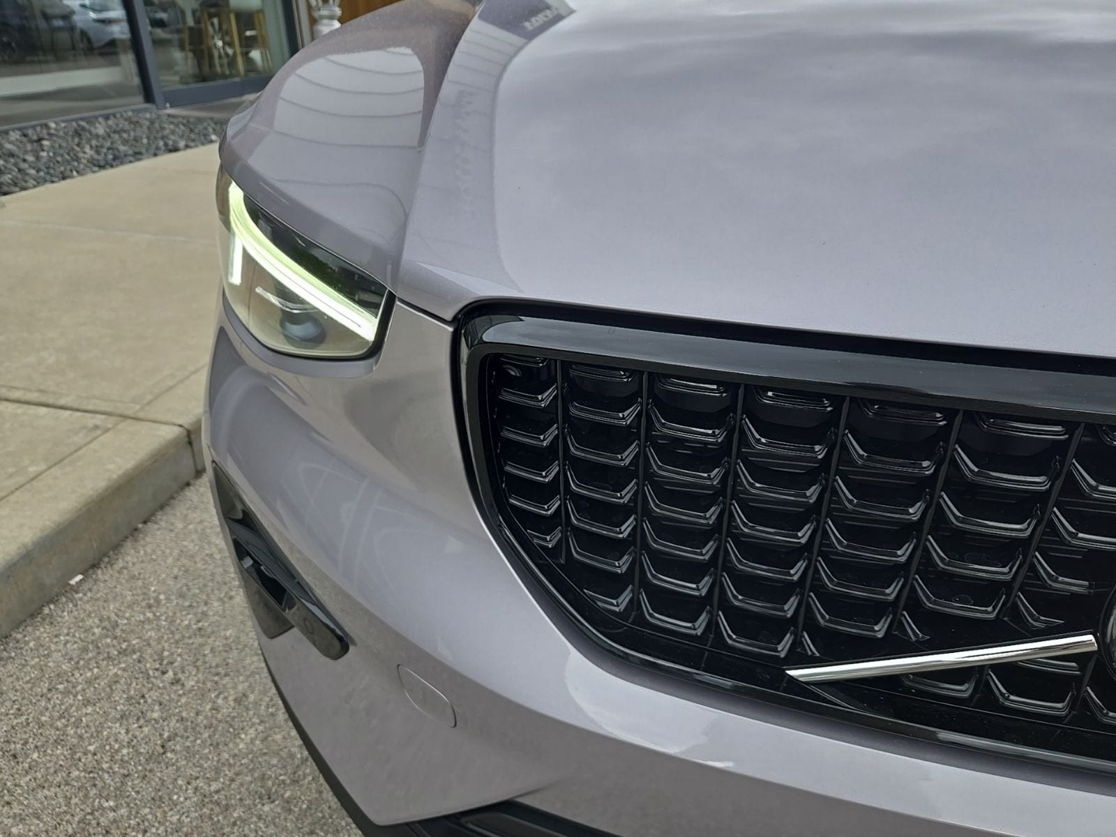 2026 Volvo XC40 Plus - Photo 11