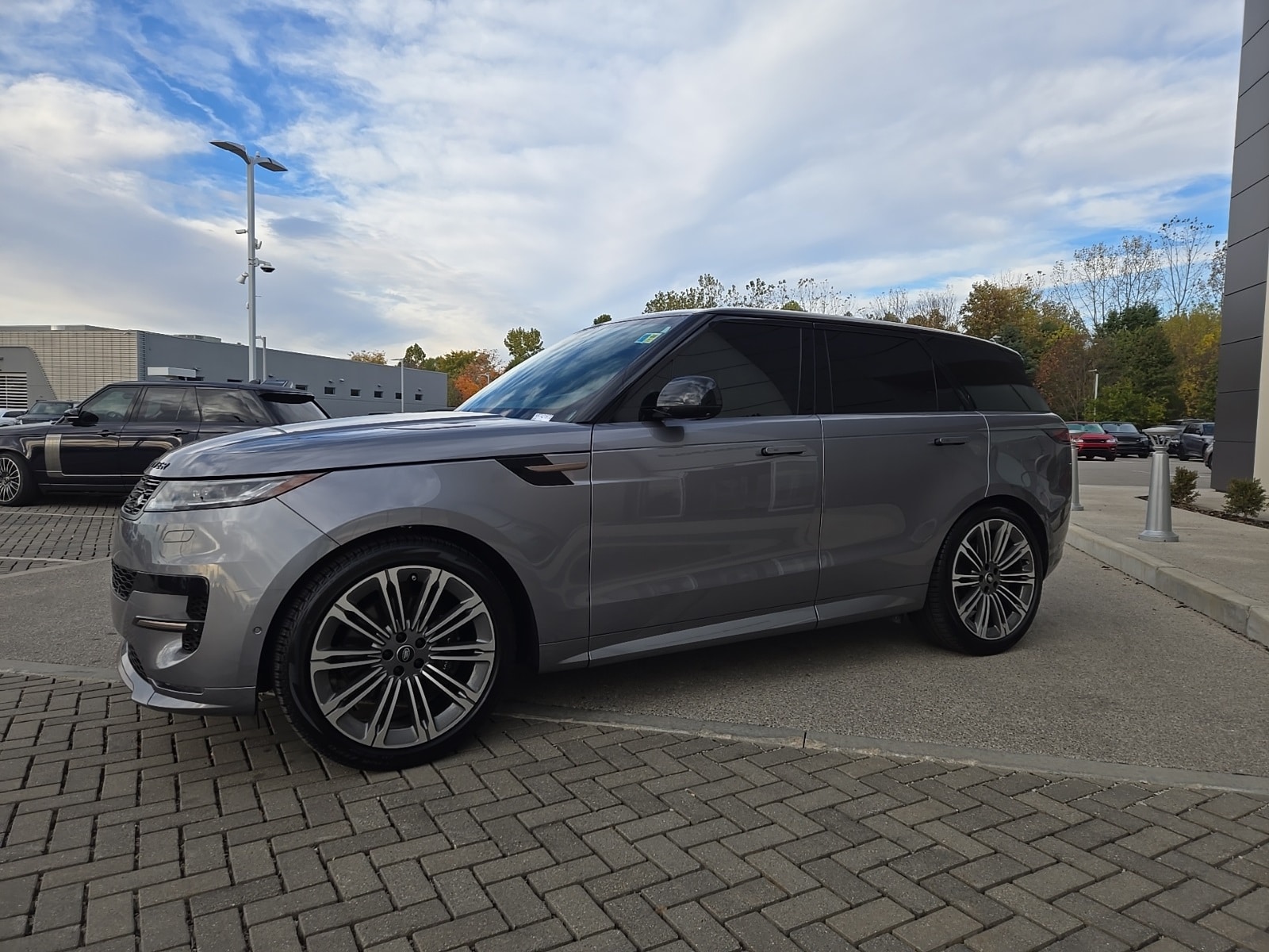 2024 Land Rover Range Rover Sport SE Dynamic's photo