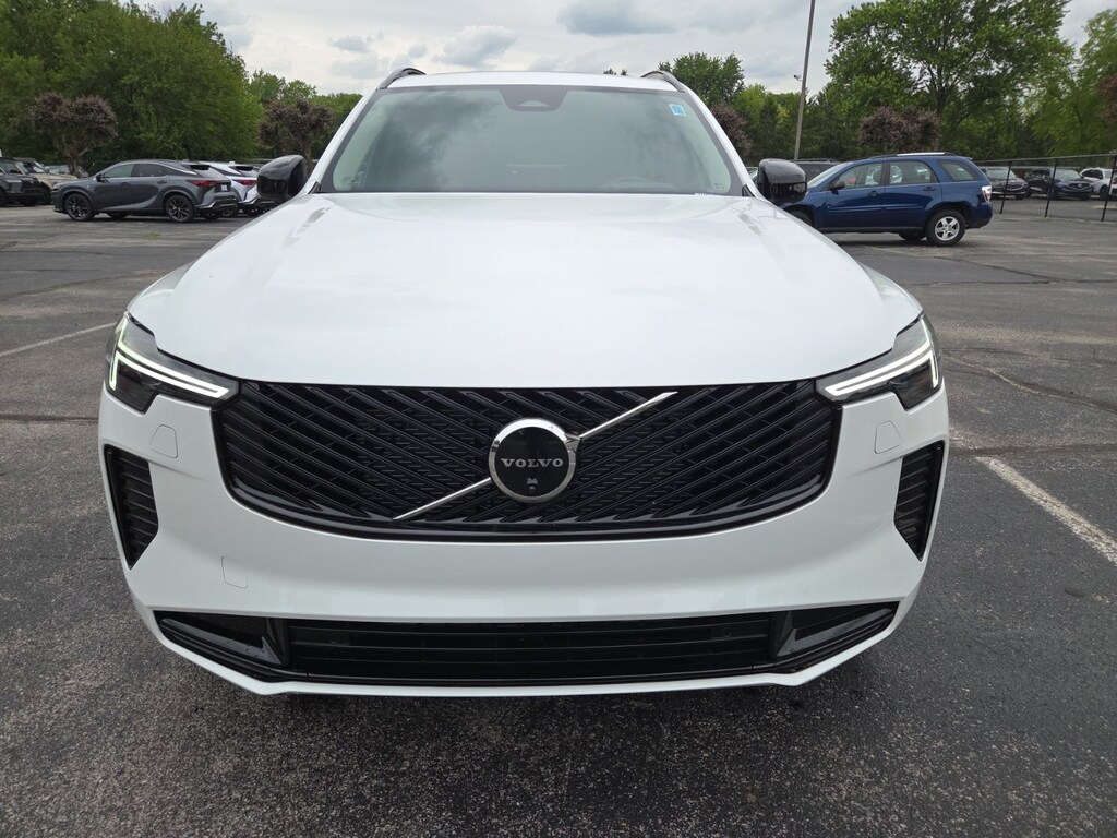 New 2026 Volvo XC90 B6 Ultra Dark Theme 7-Seater SUV