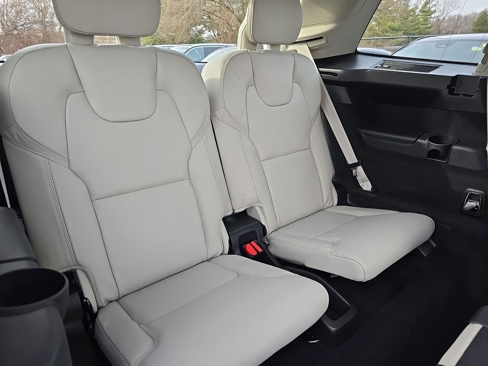 2026 Volvo XC90 Ultra - Photo 30