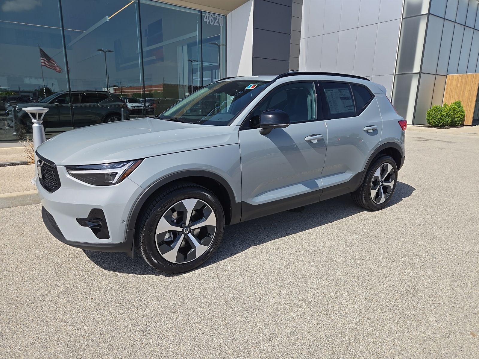 2026 Volvo XC40 Plus